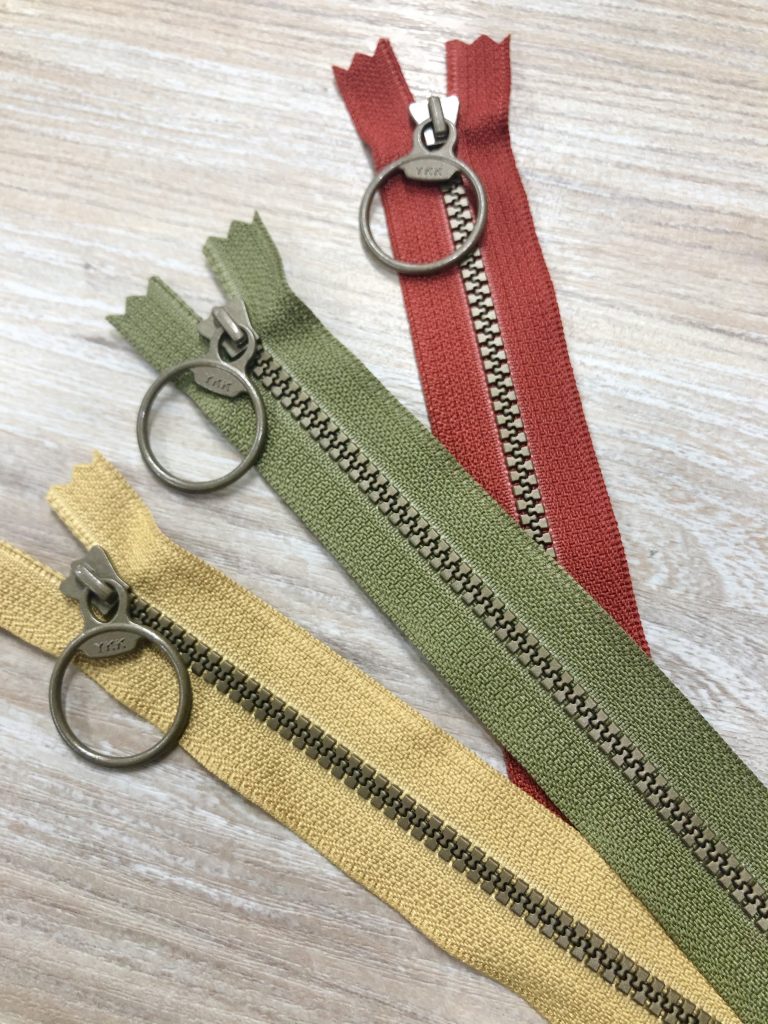VISLON®(molded) vs. Coil Zippers 
